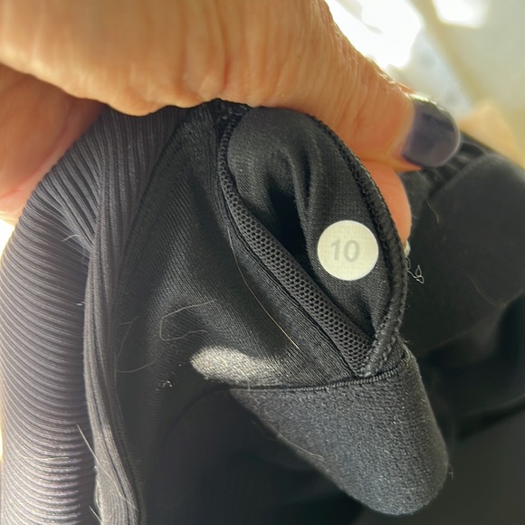 Lululemon Strappy Back Tank - Picture 5 of 5